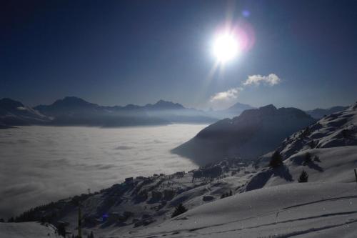 Chalet Valaisia - main image