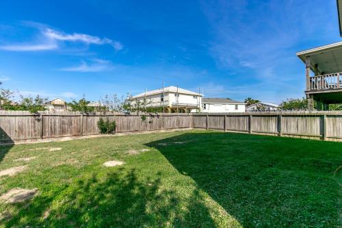 634 Sanddollar Circle Home - image 2