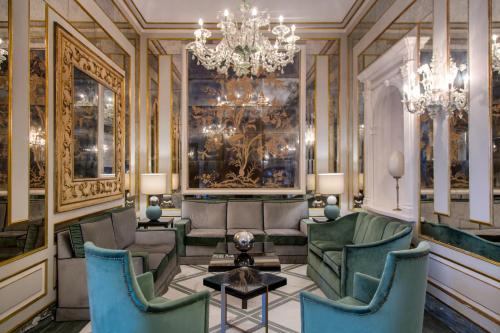 Grand Hotel Santa Lucia in Lungomare Caracciolo