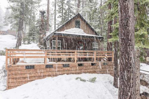 4175 Robert Ave Cabin - image 8