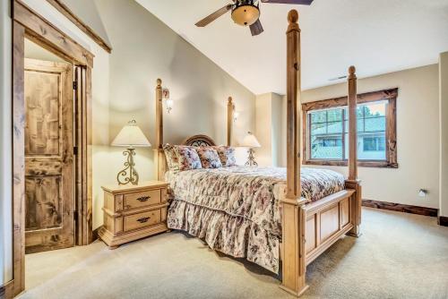 13 Vine Maple Home - image 6