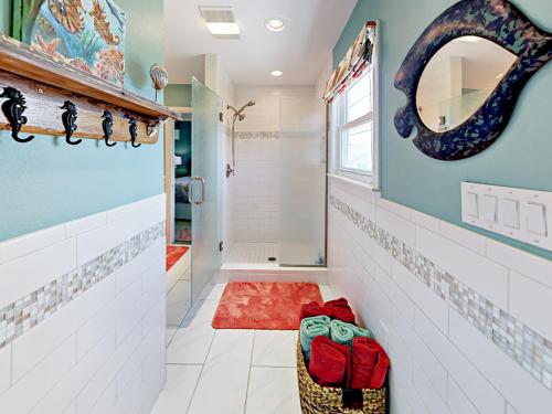 2611 Avenue Q Cottage - image 12