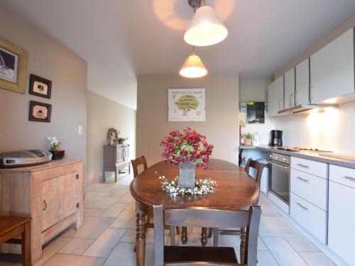  Tranquil Holiday Home in erezee near Forest, Unterkunft in Érezée