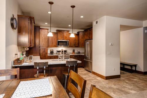 14275 North Buck Horn Trail Condo Unit 41I - image 5