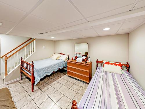 312 Carriage Lane Home - image 8