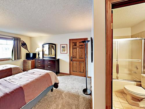 2315 Apres Ski Way Condo Unit 214 - image 3