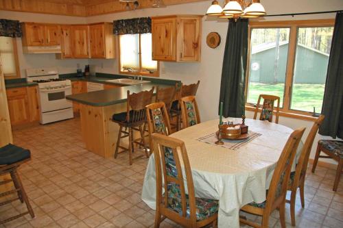 Taylor Lake Point Condo - image 7
