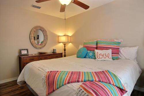 The Pink Palm IR610 Home - image 8