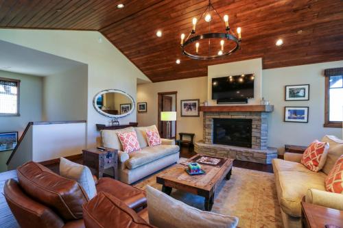 Gray Stone Condo #2110