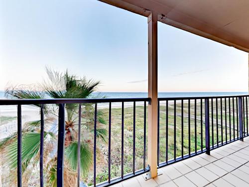 4400 Gulf Blvd Condo Unit 507 - image 2