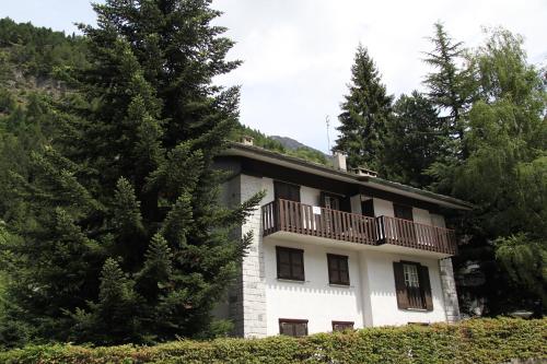 RESIDENCE ACERO