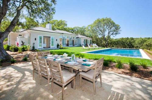 Valley-View Designer Sonoma Estate - image 2
