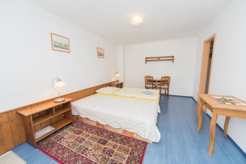1 twin bed