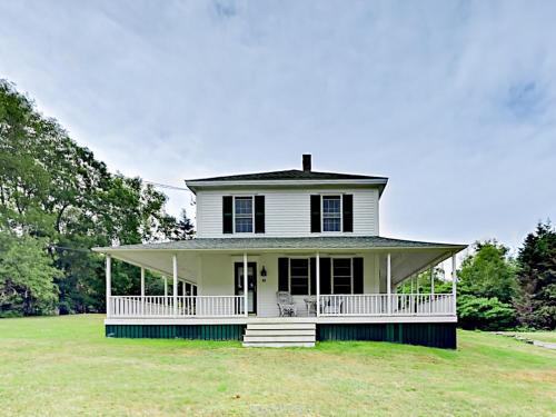 42 Van Horn Farmhouse Home 