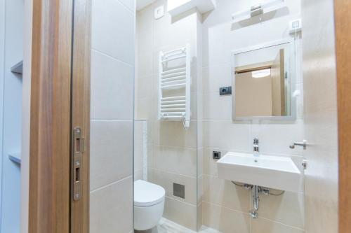 M House Bed and Breakfast - image 6