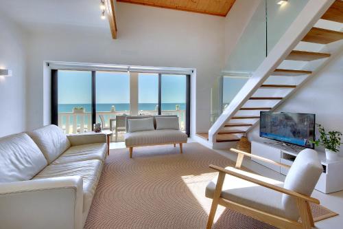 Casa Pé na Areia- Unique Spot- Beach front by DreamvillasAlbufeira 3