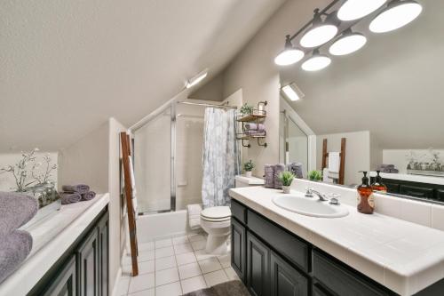9412 Mervin Ave Home - image 5