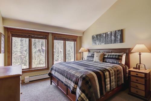 8890 The Springs Condo - image 6