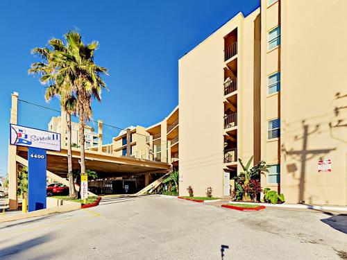 4400 Gulf Blvd Condo Unit 107 - main image