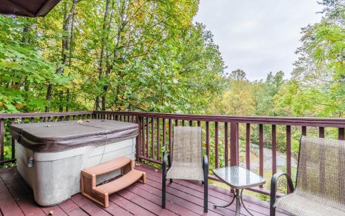 Roundette Cabin - image 8