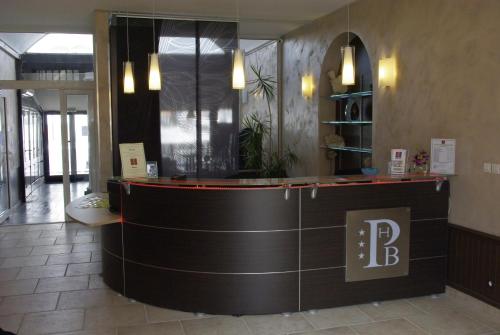 ล็อบบี้, Hotel Port Beach in กรุยส์สัน