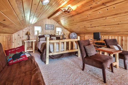 Carefree Creek Cottage Cottage - image 8