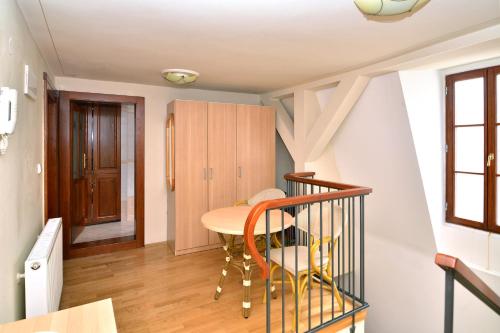 Historic Centre Apartments VIII - image 7