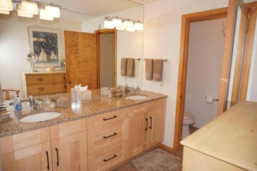 735 Bleeker St E #735 (203105-7931) Townhouse - image 12