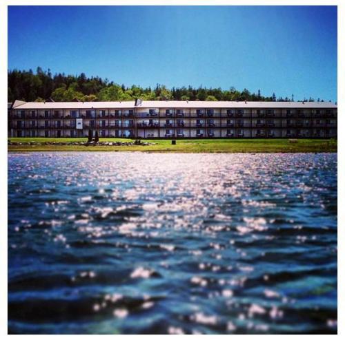 Bavarian Haus Lakefront Inn photo