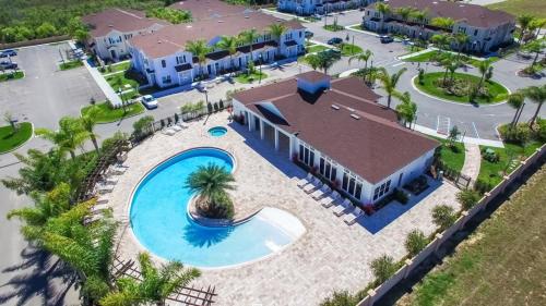 Exterior view, Lucaya Village Resort Townhome Unit 14 Townhouse in South West