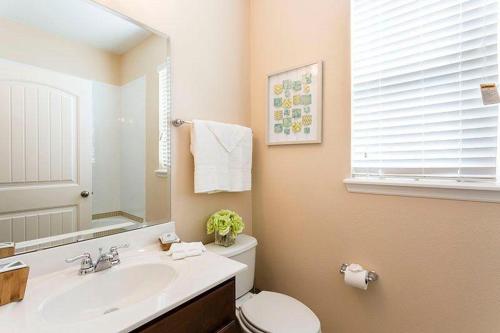 Sunshine Home In Solterra Perfect For Your Family! Home - image 7