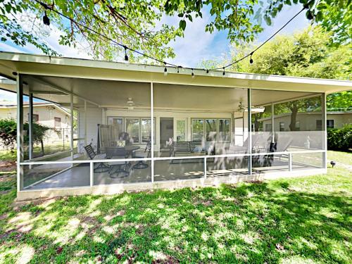 Lbj Lake House Home - image 5