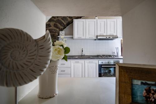  Nonna Carmela Apartment, Unterkunft in SantʼAgata sui Due Golfi