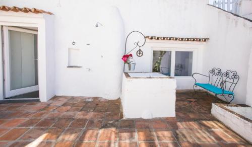 Iekārtas, CASA AMARELA in Avis