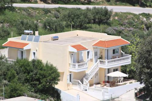 Entire large house Apollon