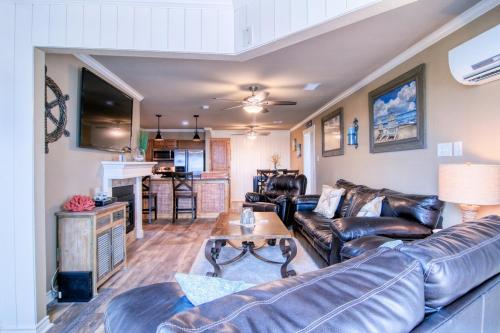 Footprints In The Sand Condo - image 7