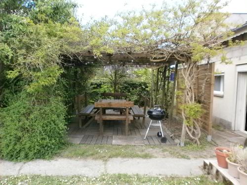 Studio équipé indépendant 2 lits de 90 gîte à louer Dambron