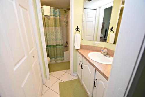 Surf Side Shores 2704 Condo - image 3