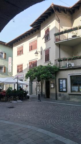  ALBERGO CORONA LAVIS TN, Lavis bei Mezzolombardo