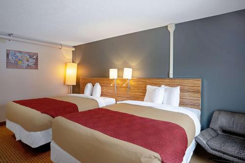 Quality Inn Frontier at US Hwy 30 in Clinton, USA
