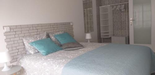  MEL DOWN TOWN APARTMENTS. LOVELY NEIGHBORHOOD in Porto