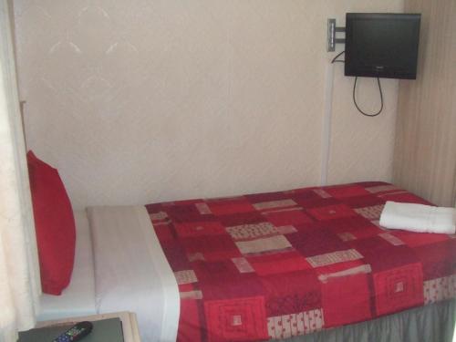 Single Room image 4