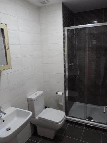 Bathroom, Denny Guests House / Green Lane near Croxteth Hall & Country Park