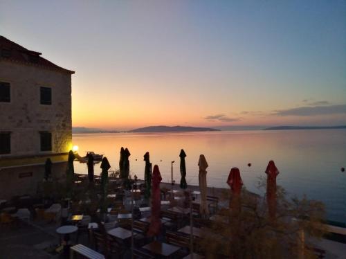 Létesítmények, Sedam Bisera in Kastela