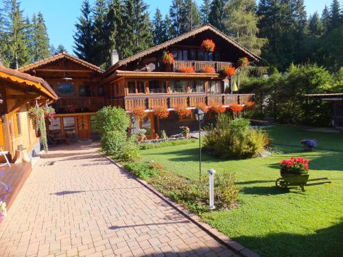 Au Petit Gîte Les Paccots in Châtel-Saint-Denis, Schweiz