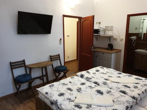 Guest House Orczy Park - image 5