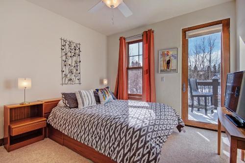 Highland Greens Lodge 305 Condo in Breckenridge, USA