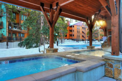 Lance's West 7 Condominium - image 7