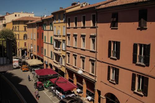 La Suite Rooms & Apartments – Bologna, KY