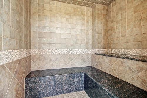 2345 Red Hawk Townhome Townhouse - image 3